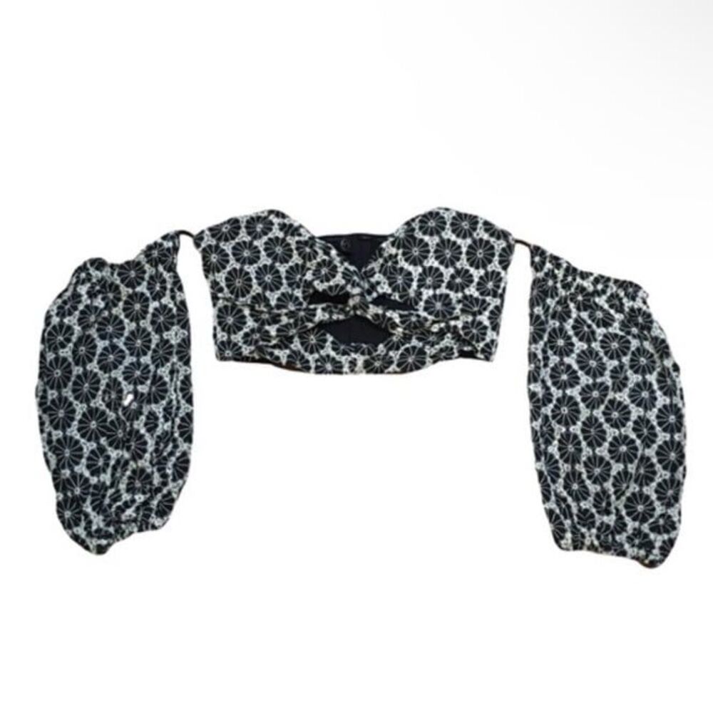 Bardot XXL Top Front cut out attached sleeves Floral embroidered 100% Cotton